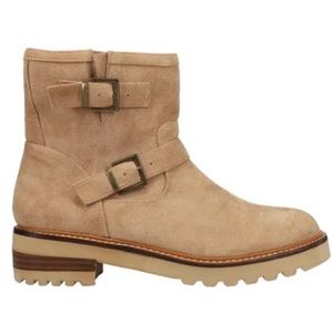 Preowned. Corkys Tan Suede Flat Zipper Fur Lined Ankle Receipts Boots Booties 10